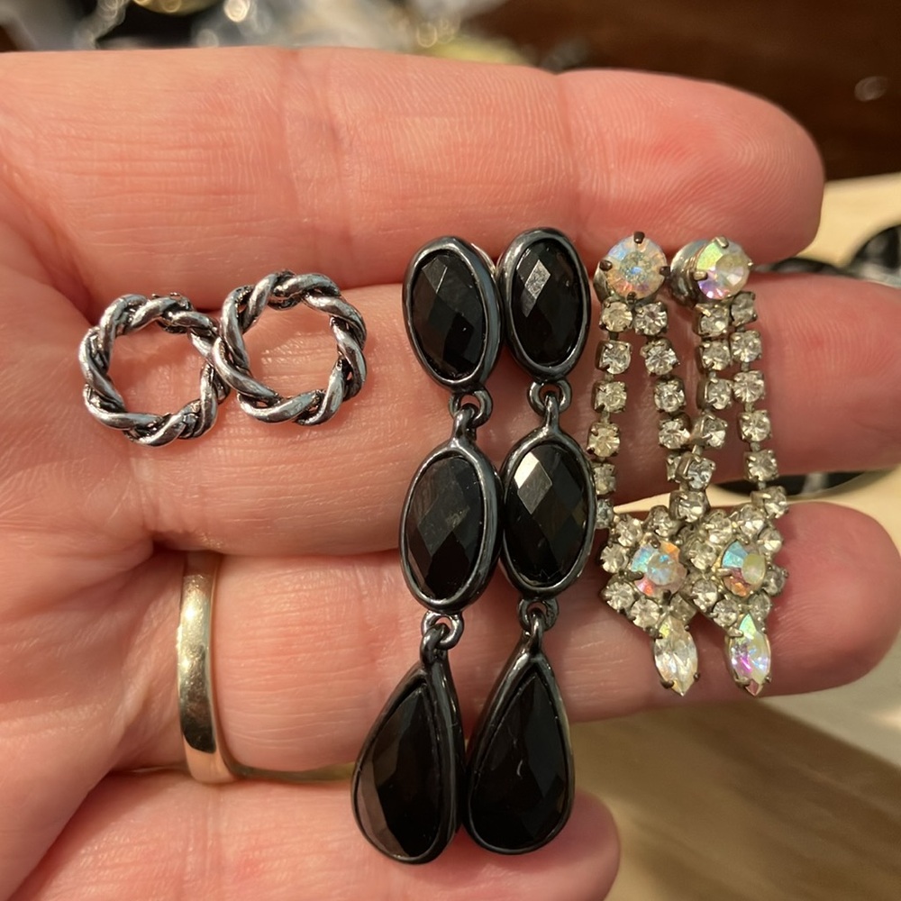 Black and Silver Earrings Bundle of 10 Pairs sparkly rhinestones - Picture 10 of 12